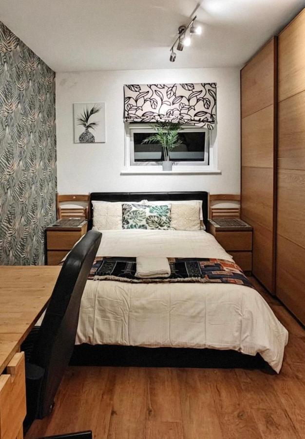 Studio Apartment 351 Ladbroke Grove, London W10 6Ha Екстериор снимка